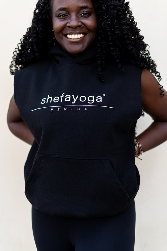 shefa sleeveless hoodie